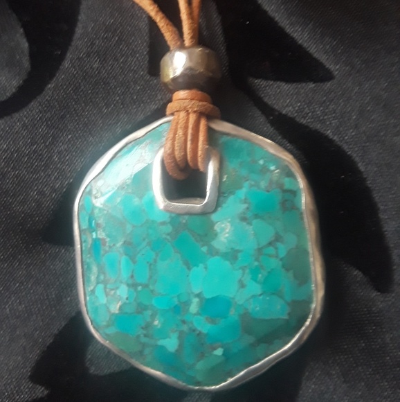 Necklace - Picture 2 of 4